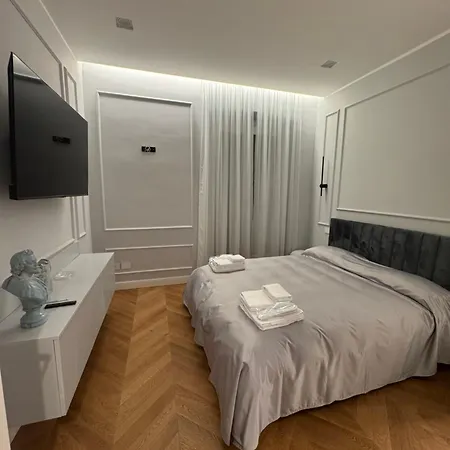 Twins Apartment *