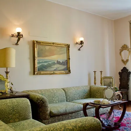 Twins Apartment *